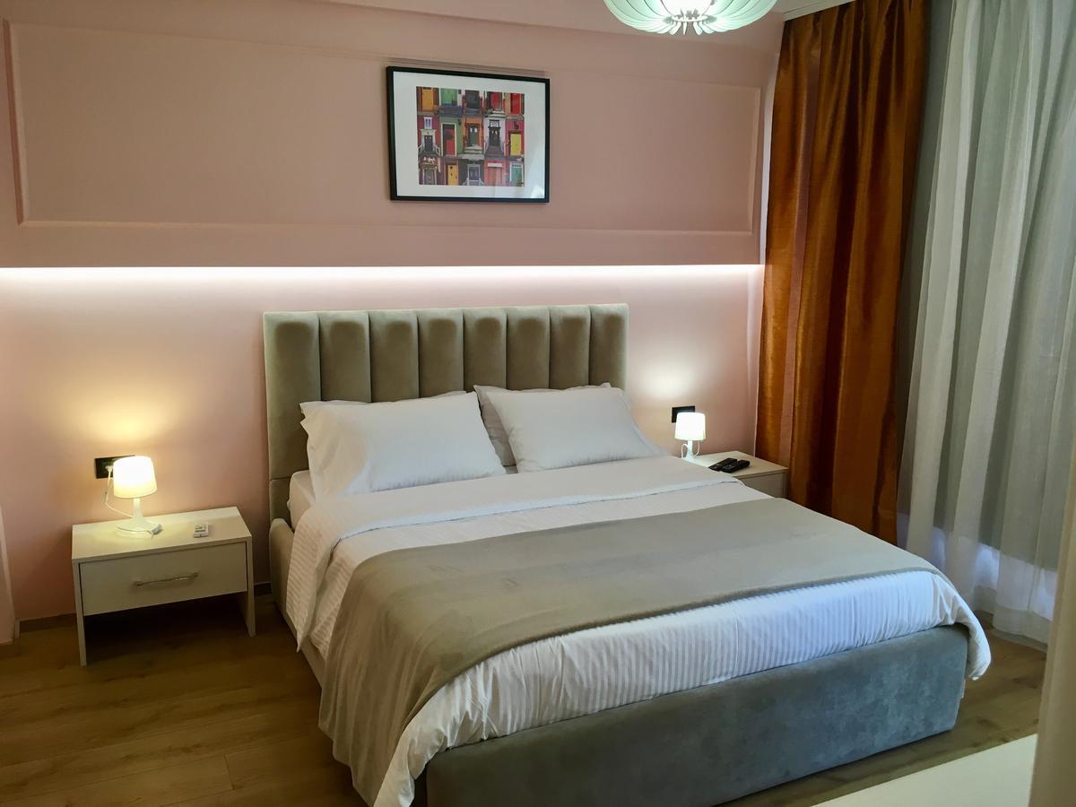 B&B Tirana Smile Екстер'єр фото