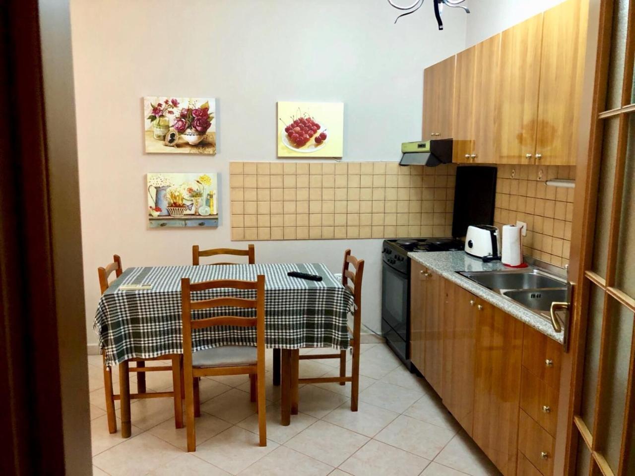 B&B Tirana Smile Екстер'єр фото